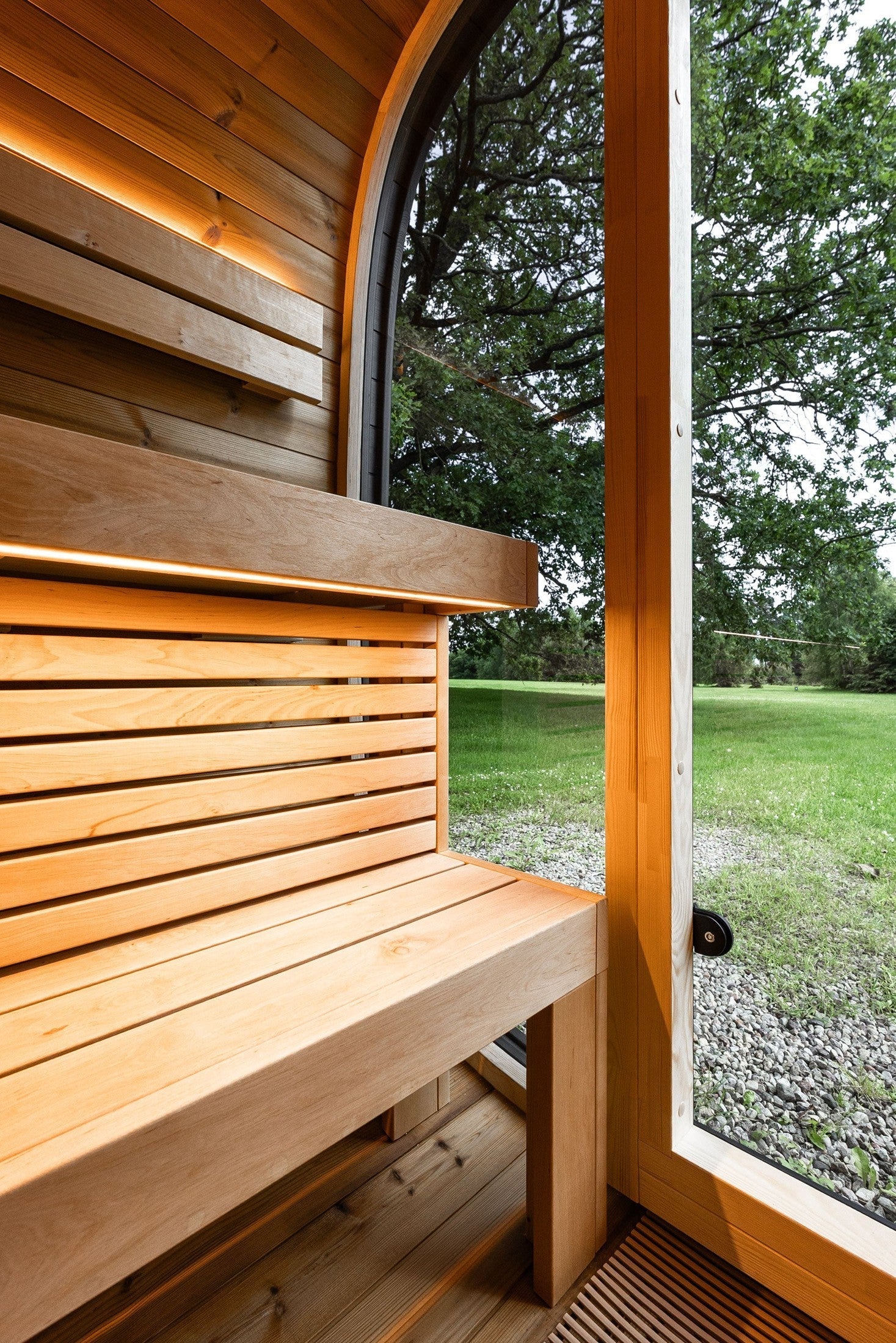 Leil Black Cube Comfort 6 Person Outdoor Sauna Kit