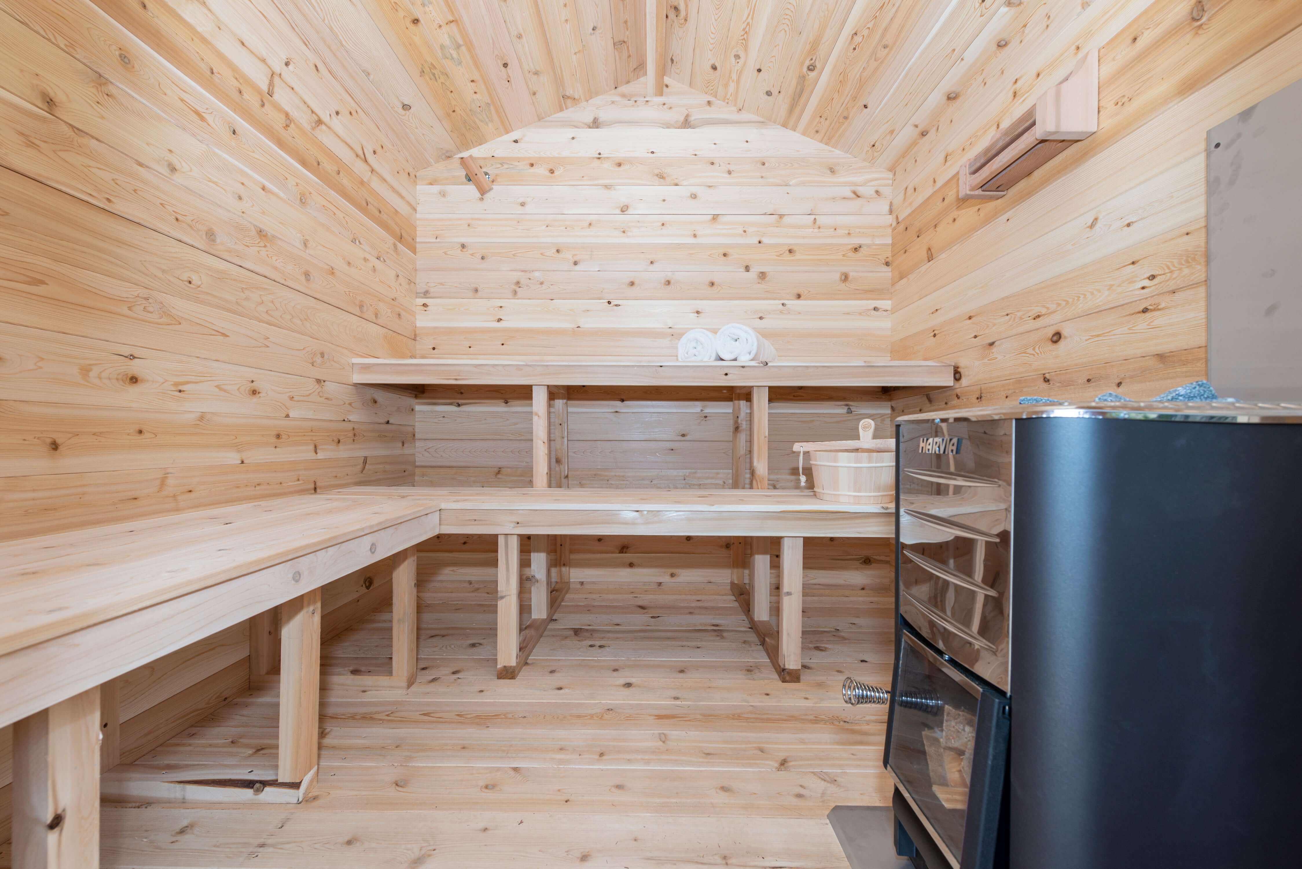 Dundalk CT Georgian 6 Person Outdoor Sauna CTC88
