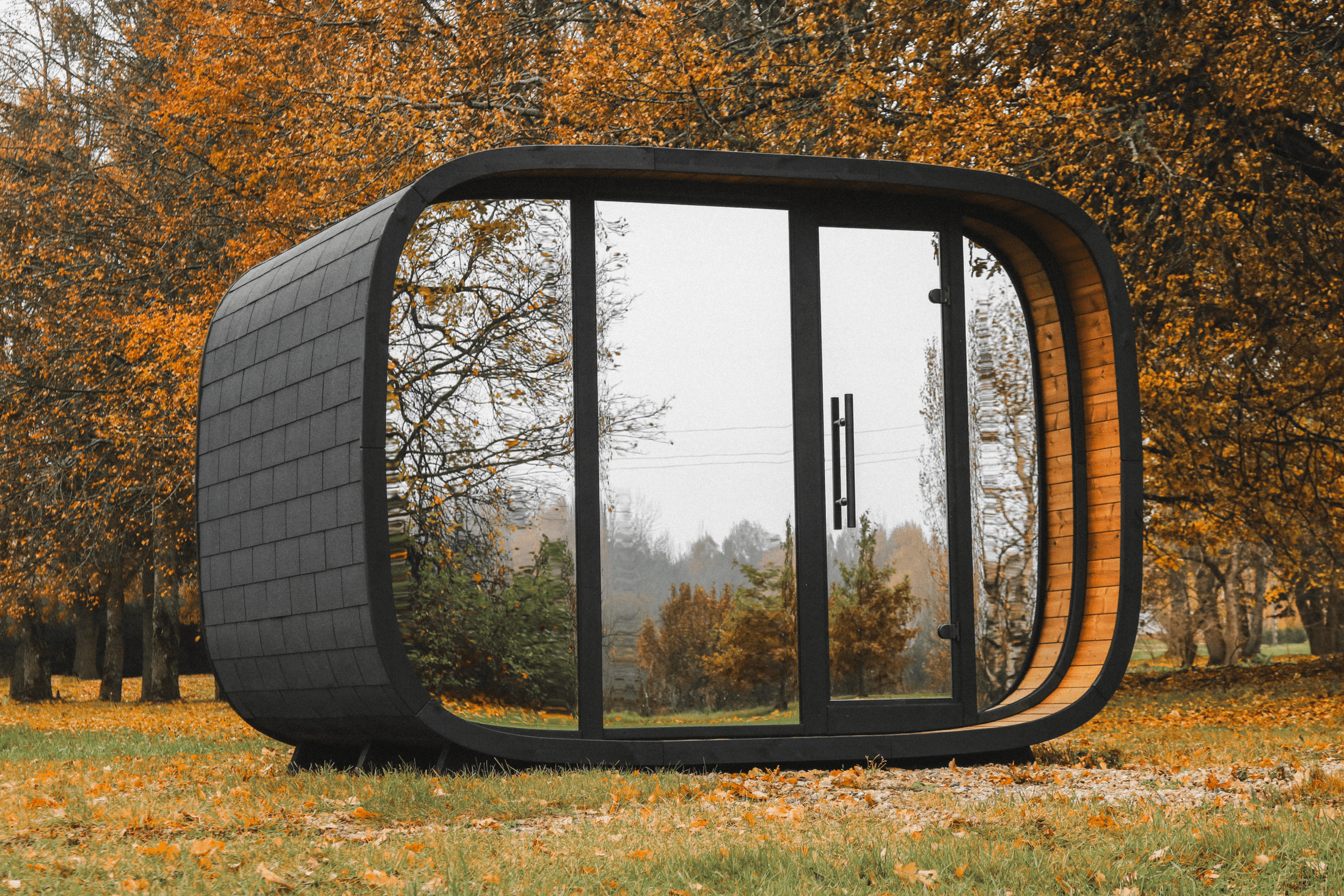Leil Round Cube Double Outdoor Sauna with Changing Room 5-6 Person