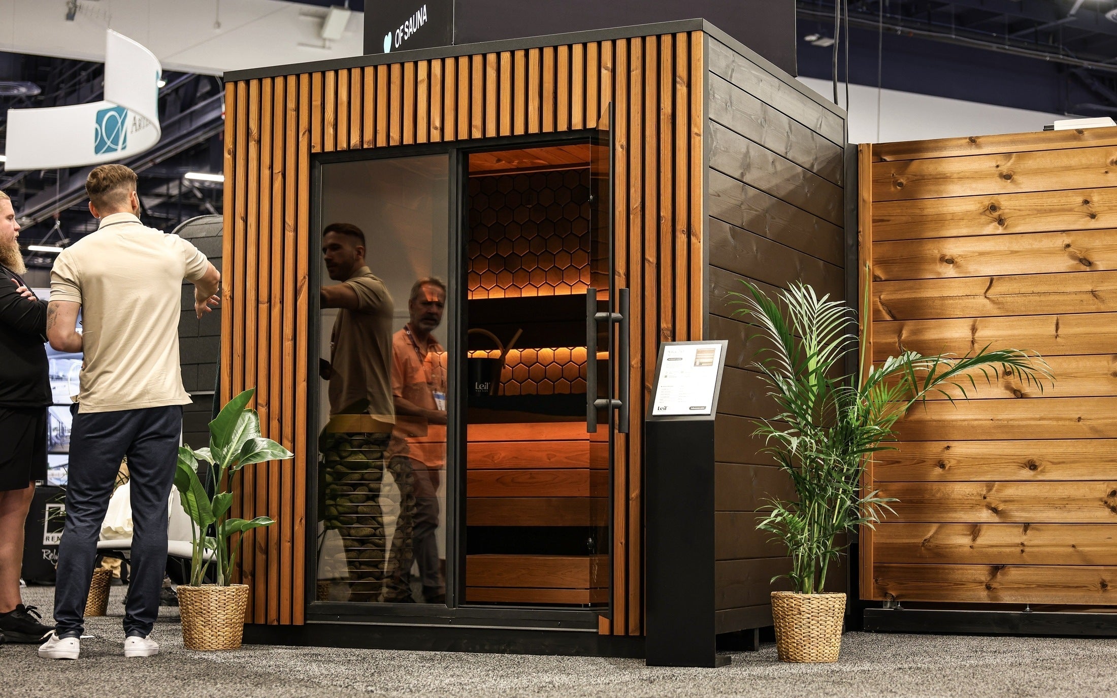 Leil Viva 210 4 Person Outdoor Sauna Kit