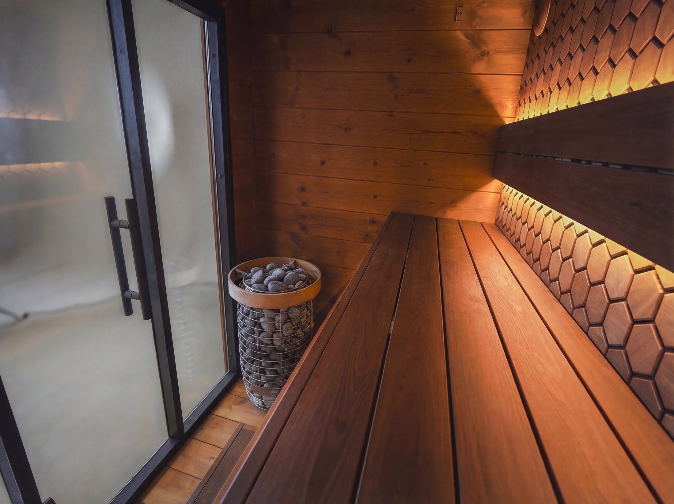 Leil Viva 250 4 Person Outdoor Sauna Kit