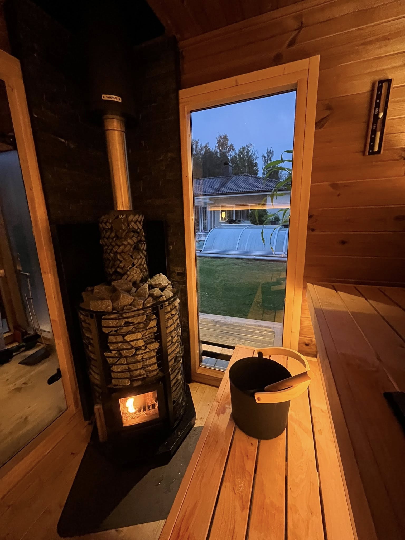 Leil Patio L Plus 5 Person Outdoor Sauna