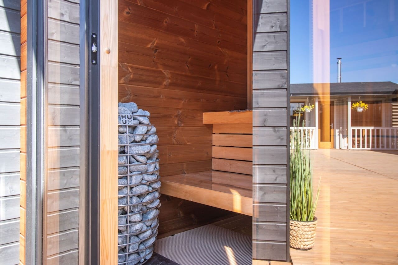 Leil Patio XS 4 Person Outdoor Sauna