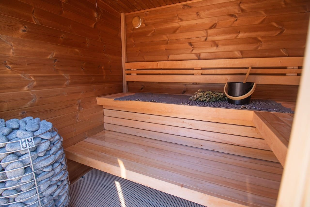 Leil Patio XS 4 Person Outdoor Sauna