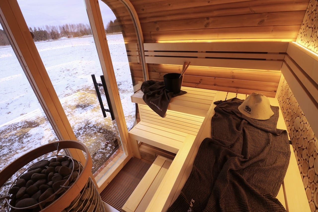 Leil Round Cube Mini Outdoor Sauna 4-5 Person